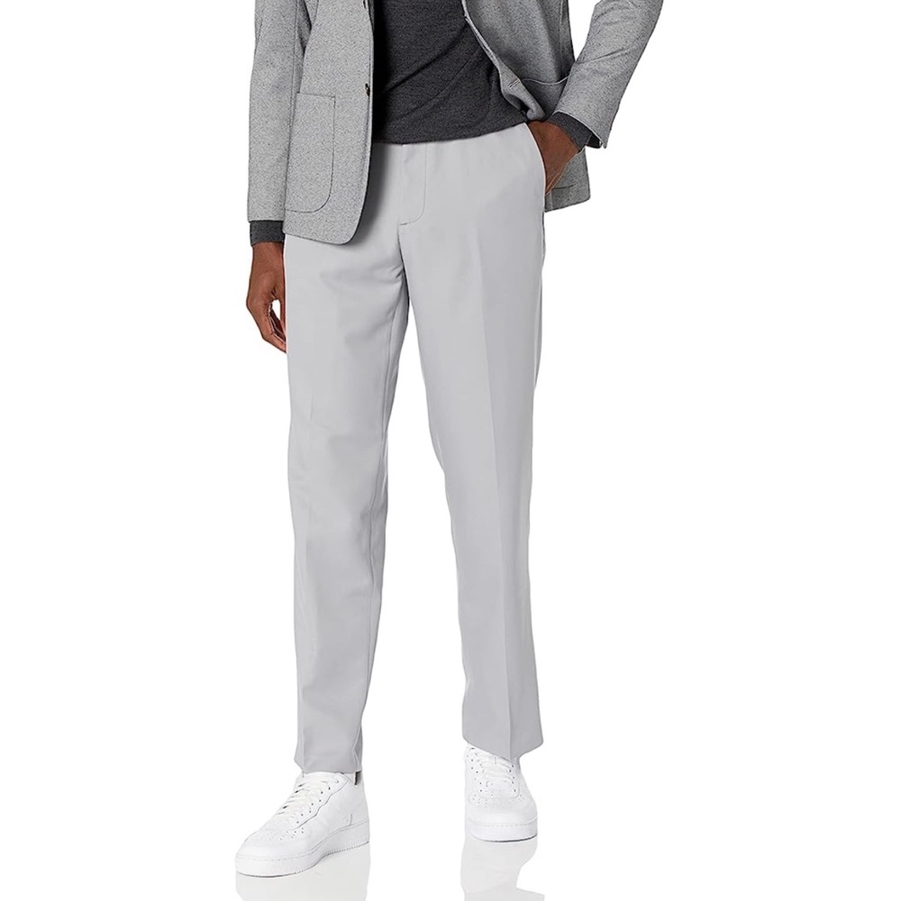 Amazon Essentials Men's Classic Fit Expandable Waist Flat Front Dress Pant Golf